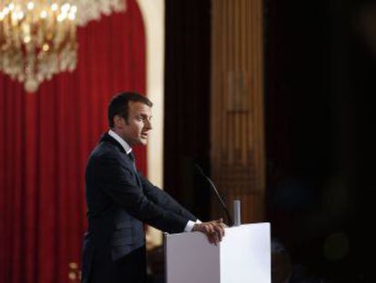 El presidente fija ante los embajadores franceses la lucha contra el  terrorismo islamista  como prioridad