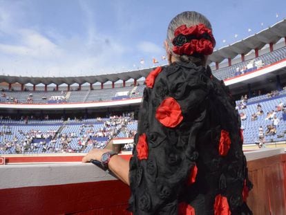 La plaza de toros de Bilbao en tarde de feria.