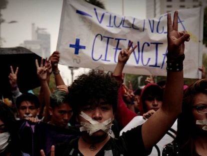 Los estudiantes de México marchan en contra del miedo