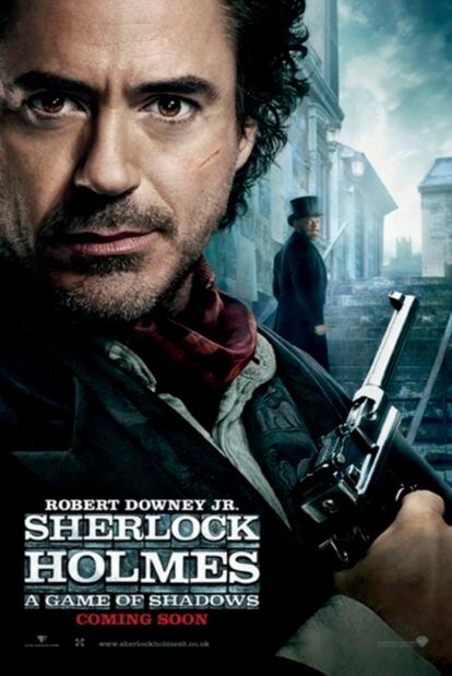 Robert Downey jr repite en el papel de Sherlock Holmes. En la imagen un de los carteles promocionales de esta película.