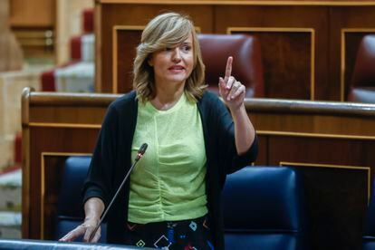 La ministra de Educación, Pilar Alegría, durante la sesión del control al Gobierno en el Congreso, este miércoles.