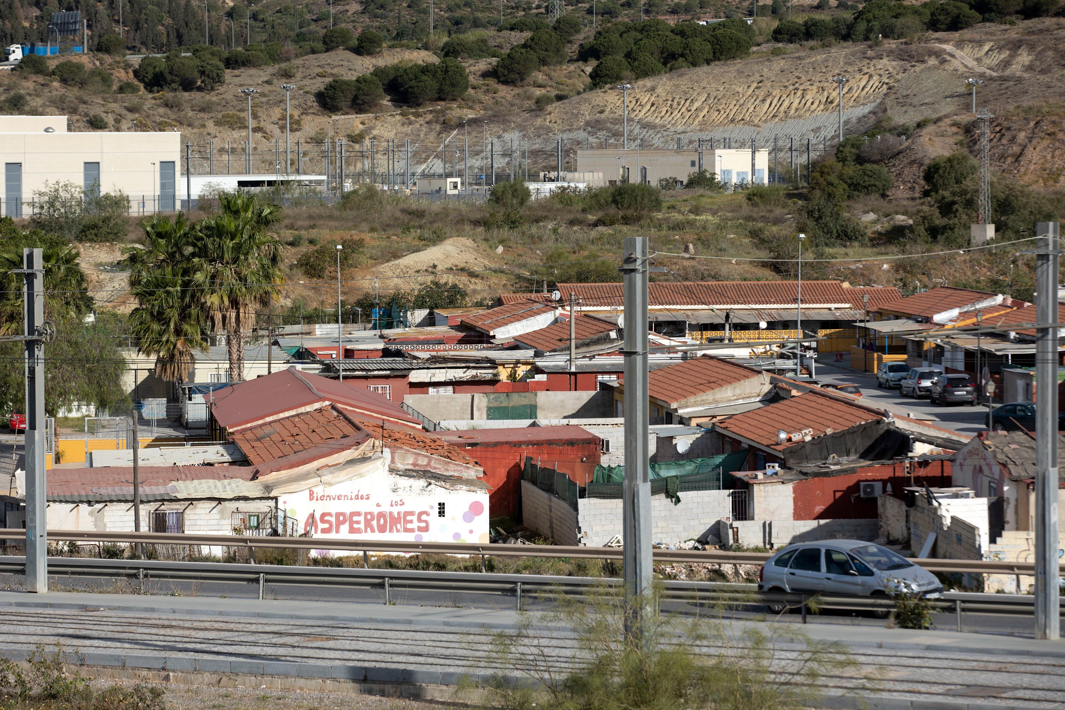 Imagen panorámica del barrio de Los Asperones, en Málaga, este mes de abril.