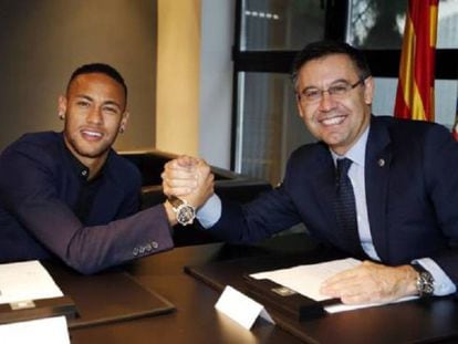 Neymar i Bartomeu, el dia de la renovació del jugador fins al 2021.