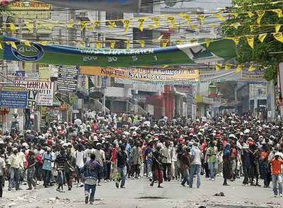 Manifestación en Puerto Príncipe (Haití) contra la subida del precio de los alimentos el pasado miércoles.