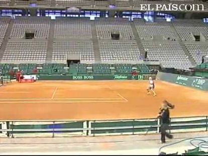 El equipo español de Copa Davis se prepara para la final que este fin de semana les enfrenta a la República Checa con una doble sesión de trabajo.