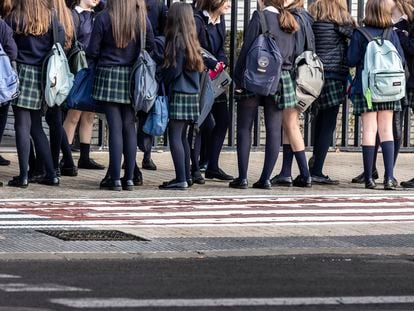 Un grupo de alumnas en un colegio concertado de Valencia, el pasado 23 de febrero.