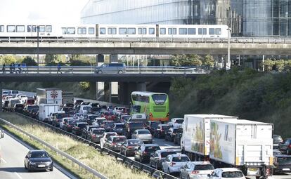 Un atasco a las afueras de Copenhague​, capital de Dinamarca.