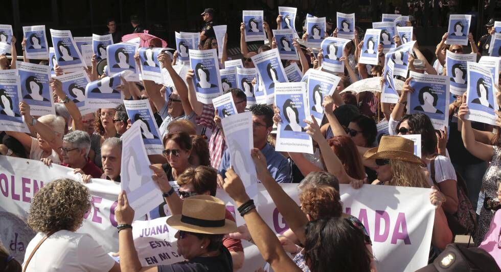 Concentración en Granada en apoyo a Juana Rivas, en agosto de 2017.