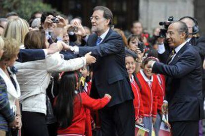 Rajoy y Felipe Calderón, ayer en México DF.
