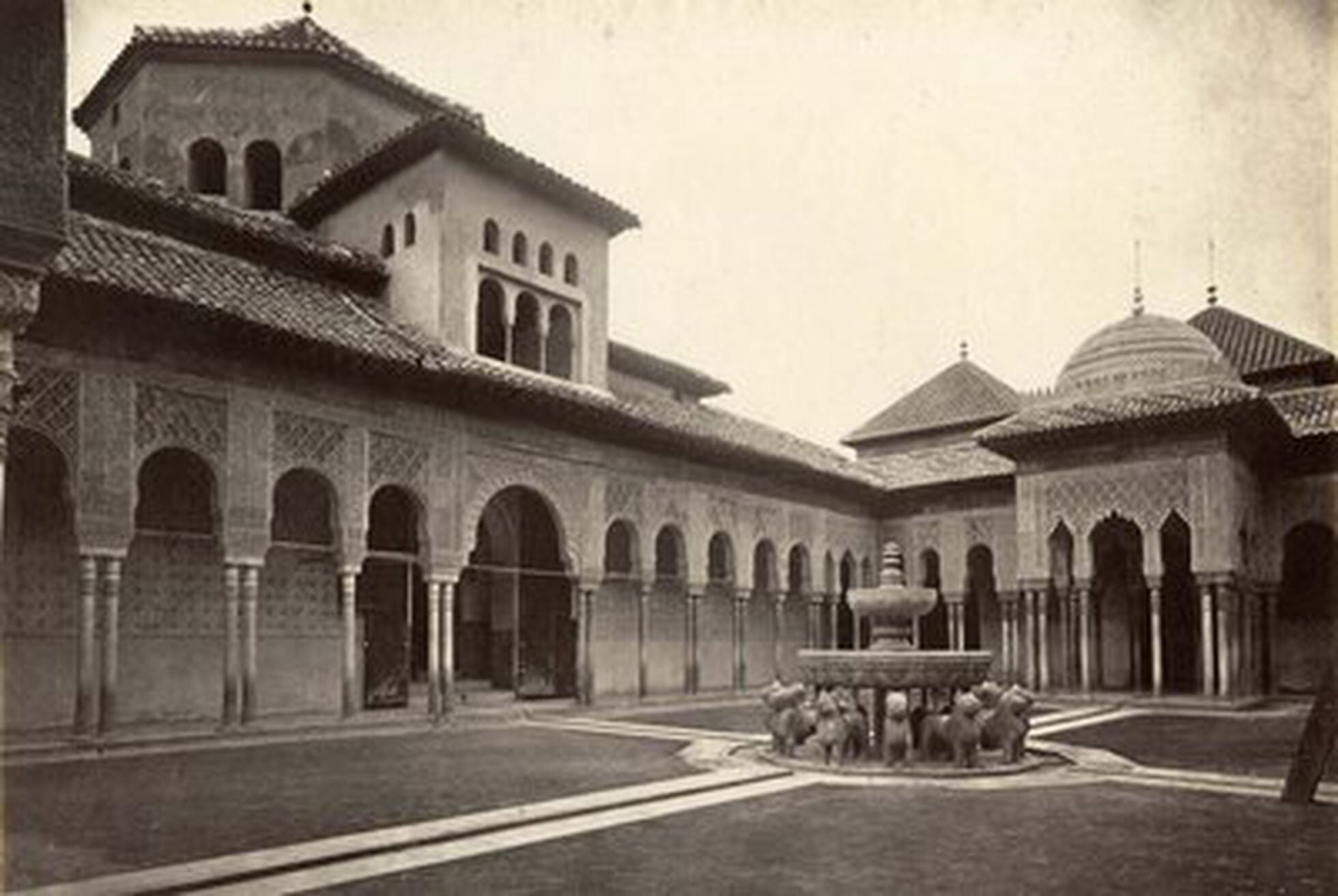 Los leones de la Alhambra vuelven a su patio | Cultura | EL PAÍS