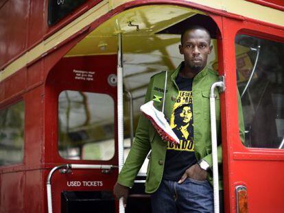 Usain Bolt, en una sesión de fotos por las calles de Londres.
