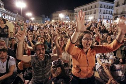 Uno de los actos de protesta convocados por la coordinadora del 15-M en la Puerta del Sol de Madrid. 