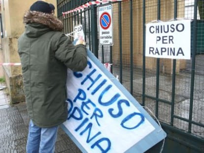 Pancarta en el Tardini: &quot;Cerrado por robo&quot;