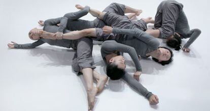 La compañía Tao Dance Theater representando la obra '5'.