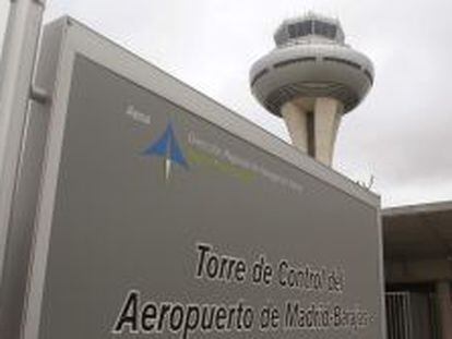 Imagen de la torre de control del aeropuerto de Madrid-Barajas.