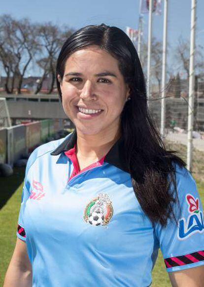 Díaz es árbitra asistente en la liga mexicana con 32 años