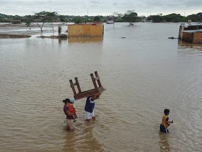 Inundaciones por el paso del ciclón Yaku en Chiclayo, Perú.