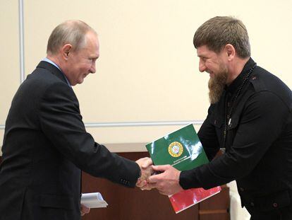 Reunión de trabajo del presidente ruso, Vladímir Putin, con el jefe de la República Chechena, Ramzán Kadyrov, en Junio de 2018