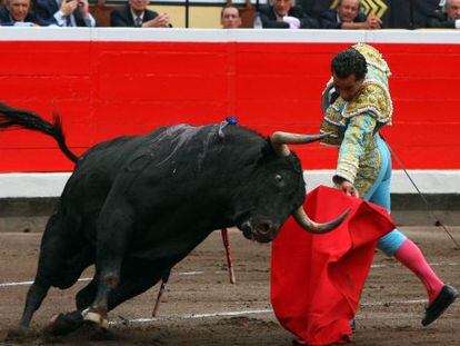 Ivan Fandiño, en la faena a su primer toro en Bilbao.