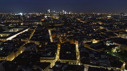Residential streets illuminated at night in Madrid. Photographer: Paul Hanna/Bloomberg