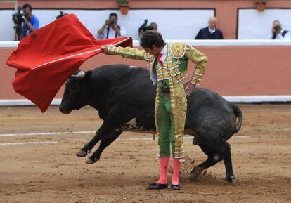 José Tomás frente a 'Siempre Amigo', en Juriquilla.