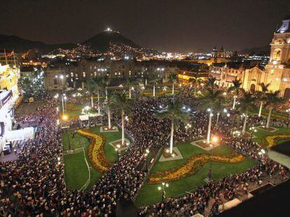 La Plaza Mayor de Lima durante la serenata por los 479 a&ntilde;os de su fundaci&oacute;n.