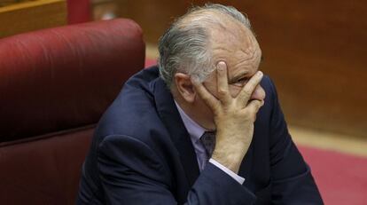 Rafael Blasco en su escaño de las Cortes Valencianas.