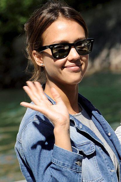 Jessica Alba a su llegada a la ciudad.