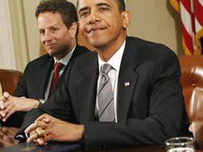 Barack Obama se reunió ayer con el secretario del Tesoro Timothy Geithner  y el presidente de la Reserva Federal, Ben Bernanke