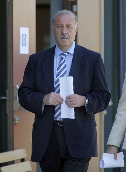 Del Bosque, ayer en la sede de la federación española.