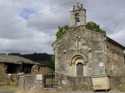 Iglesia románica de Serbelos en Baralla (Lugo).