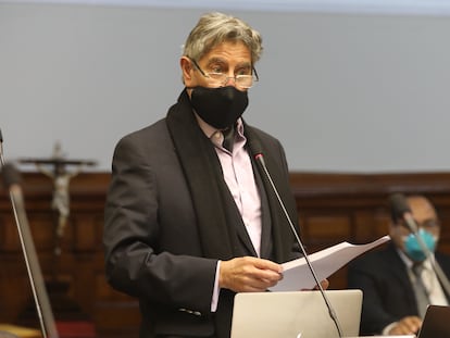 El nuevo presidente de Perú, Francisco Sagasti, en una sesión del Congreso de Perú el pasado 3 de agosto.