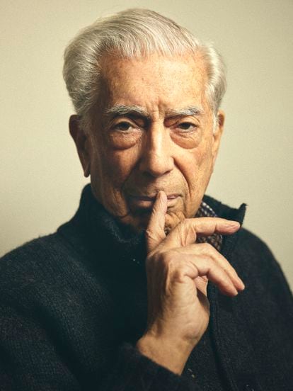 Mario Vargas Llosa, retratado el 24 de enero en su casa de Madrid.