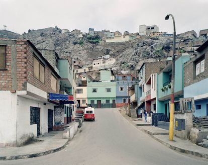 'Pasaje de 27 Setiembre, Lima', 2003.