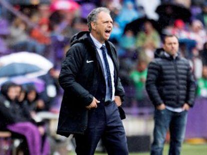 El entrenador del Sevilla desvela tras el partido ante el Valladolid que la enfermedad no le impide desarrollar con normalidad su profesión