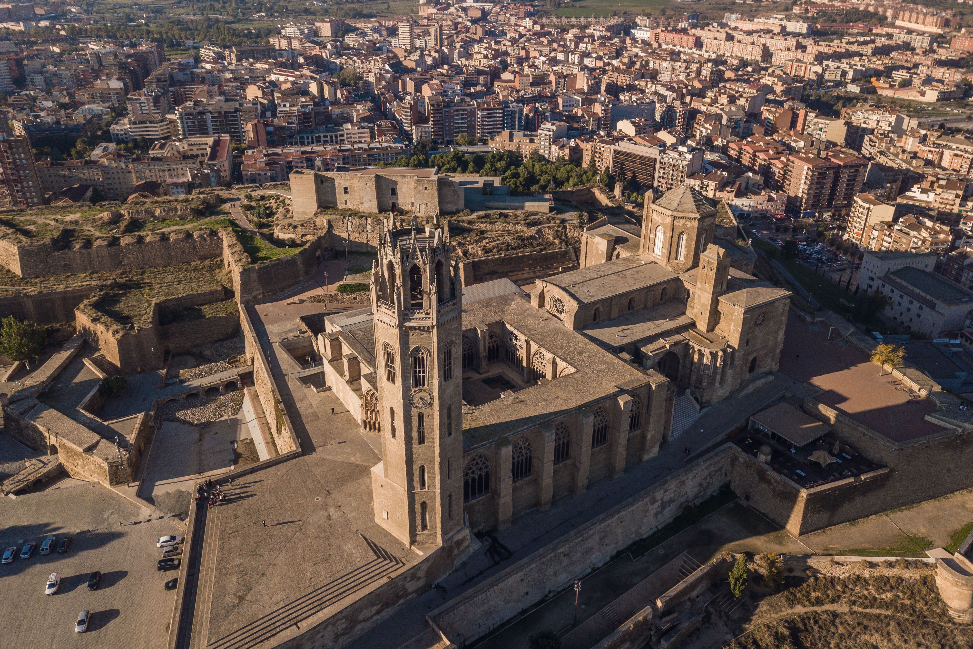 Vista aérea de la catedral vieja de Lleida.