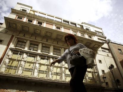 La fachada del teatro Alb&eacute;niz, declarado Bien de Inter&eacute;s Patrimonial.