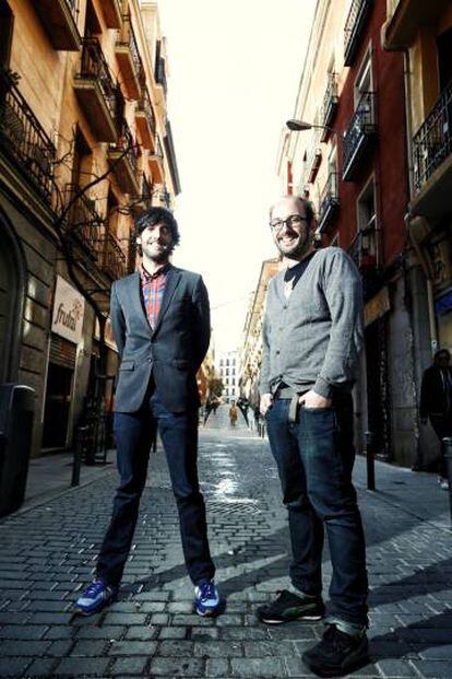 Diego San Jos&eacute; (izquierda) y Borja Cobeaga, en Madrid en 2014. 