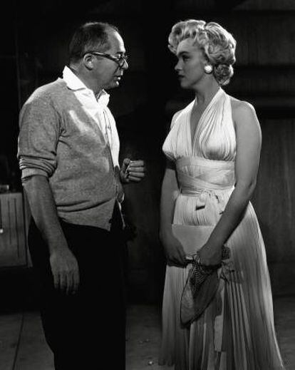 Billy Wilder y Marilyn Monroe durante el rodaje de 'La tentación vive arriba'.