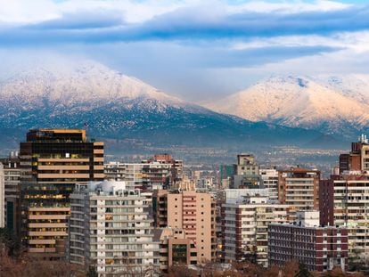 Edificios en el distrito Providencia, en Santiago (Chile).