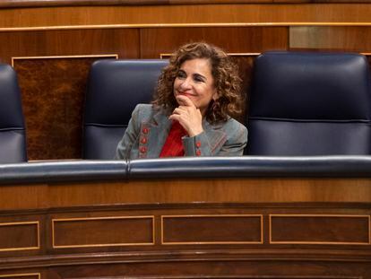 La ministra de Hacienda y Función Pública, María Jesús Montero, este jueves en el Congreso.