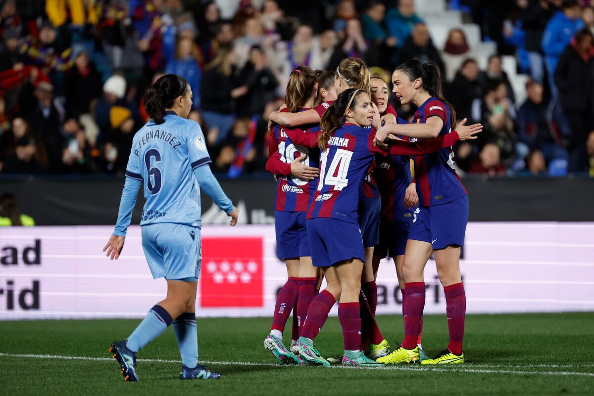 Barcelona – Levante, la Supercopa en directo | Aitana Bonmatí convierte el séptimo tanto con una buena definición frente a Holmgren (7-0) | Fútbol | Deportes
