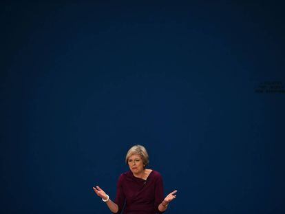 Theresa May, la primera ministra brit&aacute;nica, hace unos d&iacute;as durante el congreso de su partido. 