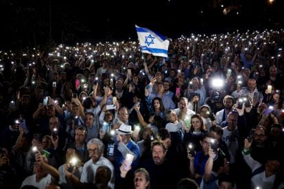 People show their support for Israel in São Paulo (Brazil), this Tuesday.