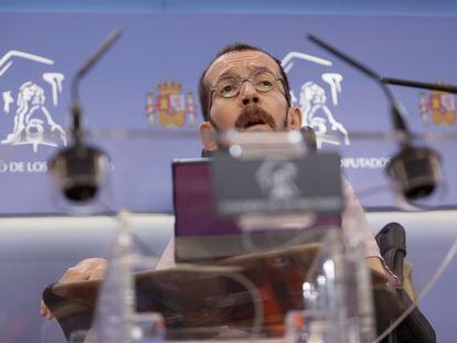 El portavoz de Podemos en el Congreso, Pablo Echenique, da una rueda de prensa el martes pasado en la Cámara Baja.