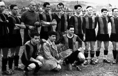 El equipo del Barcelona que se proclam&oacute; campe&oacute;n de la primera Liga, en 1929.