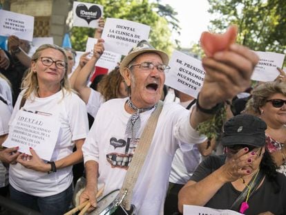 Entidades financieras presionan a los afectados por iDental para que paguen los créditos de sus tratamientos