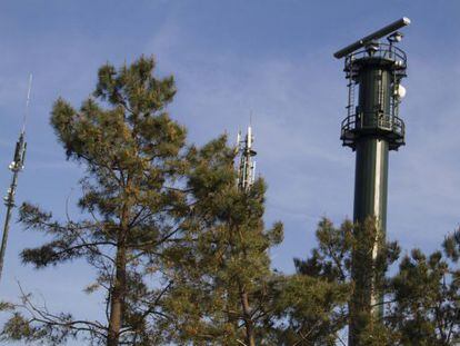 Torre de vigilancia del SIVE en la Illa de Arousa (Pontevedra).