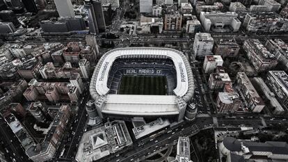 El estadio del club de fútbol del Real Madrid, el Santiago Bernabéu visto desde arriba, el 10 de noviembre de 2022.