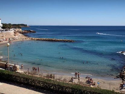 Zona de la costa frente a l&#039;Ametlla de Mar, Tarragona.
